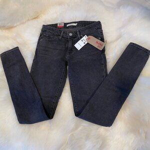 Levi's Women's Black 711 Skinny Jeans